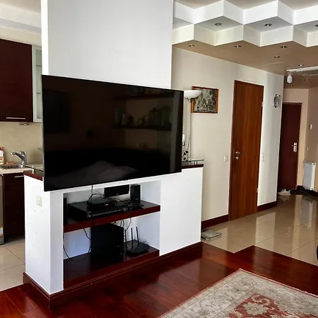 Mirage Balcony - Free Parking Apartment